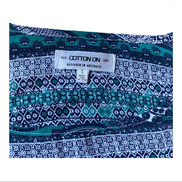 24 HRS SALE ONLY Cotton On Tee, Trendy Pattern Tee, Designed in Australia, Small - Picture 4 of 7
